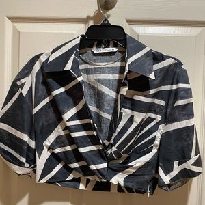 Zara black and off white crop top